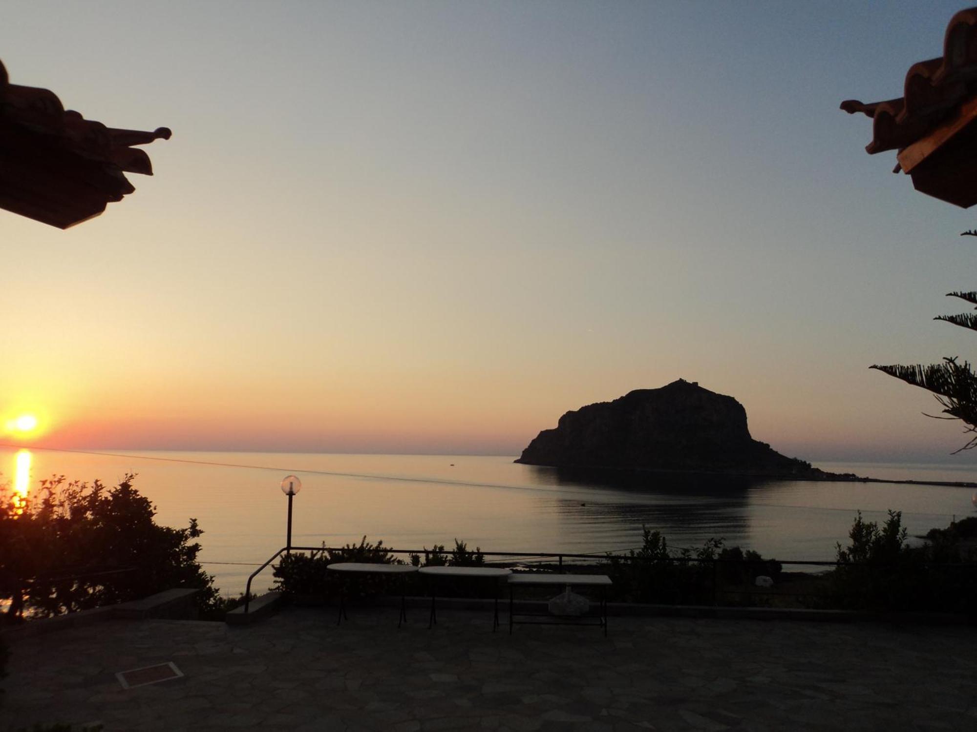 Paraschou Monemvasia