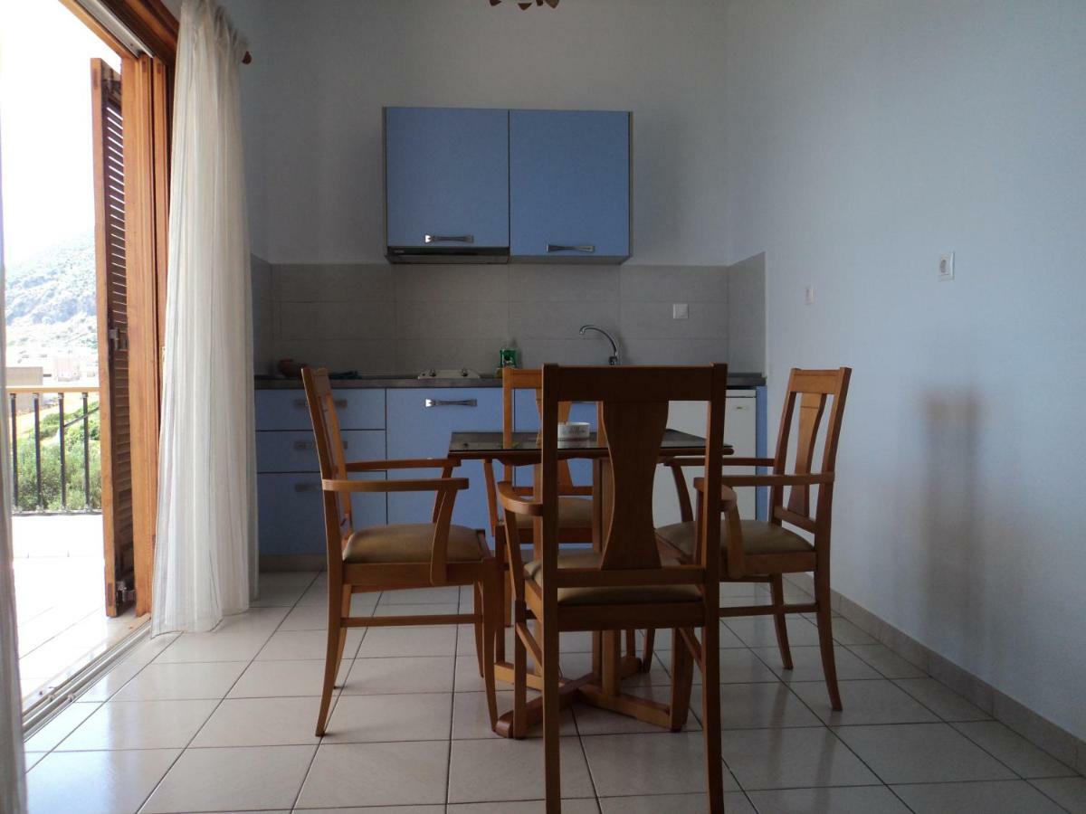 Apartment Paraschou *