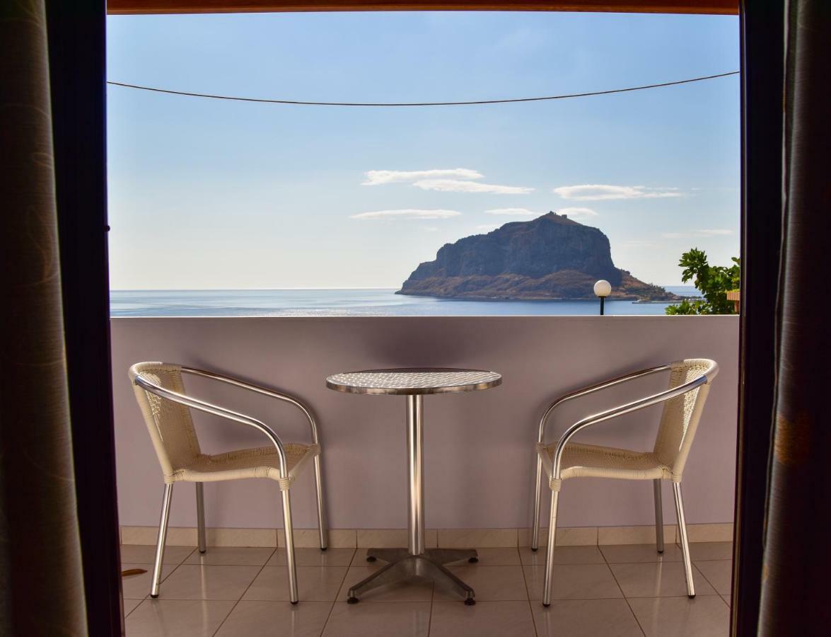 Paraschou * Monemvasia
